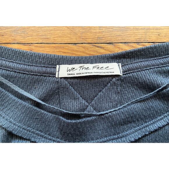 FREE PEOPLE Oversized Waffle Knit Sweater Womens sz S - Picture 3 of 10